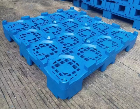 Water Bottle Pallets for convenient transporting